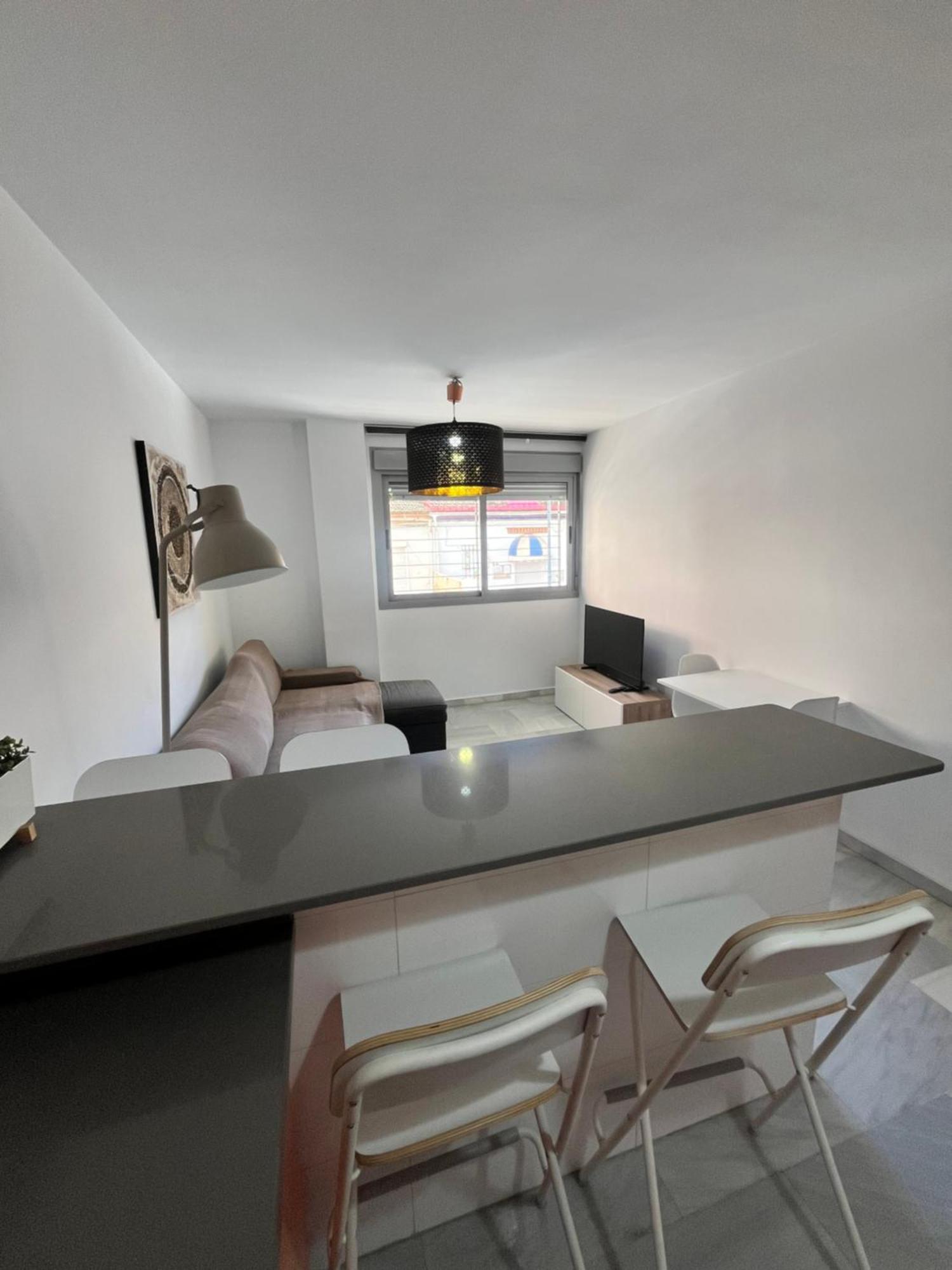Appartamento Boutique - Carlos Haya Area With Parking *